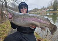 Spro Trout Master Master Worm 45mm Garlic 10 Stück